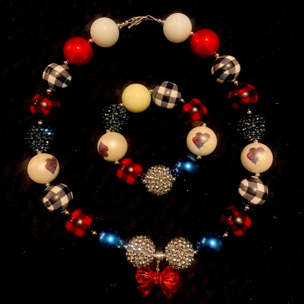 Little girls necklace and bracelet set